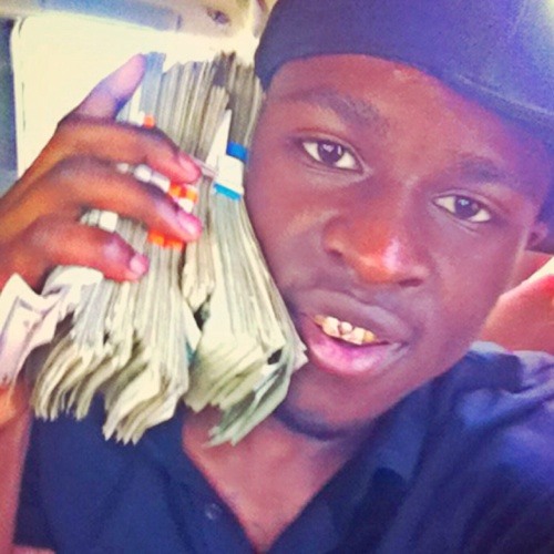 TripleR (MikeMike)Ft. WaneDoe - I Dont Know