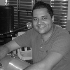 Alex Medeiros 7