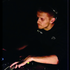 Dj Leonit