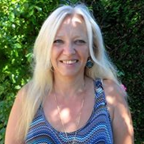 Stream Geneviève Prono music Listen to songs albums playlists for