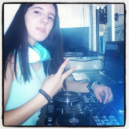 Stream Alessia Cara Here Karaoke By Helen Waiter Listen Online