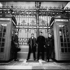 09 Standing in the Strand