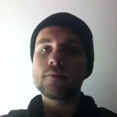 Raymond V Maksymilian