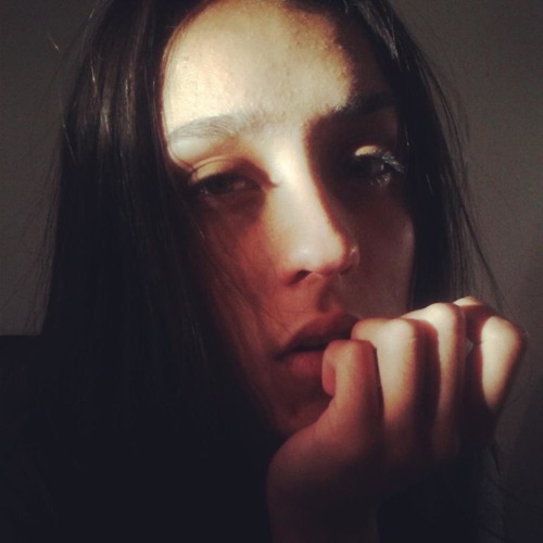 Lara Ferreira 2’s avatar