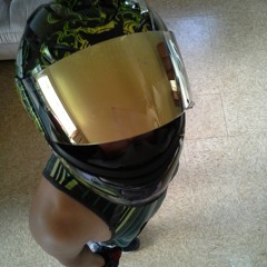 \(^o\) es2RiK (/o^)/