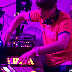 Pom & De Lane - Charon (unmixing snippet)