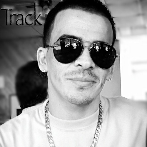 COMO SE SIENTE rude boy ft tony track