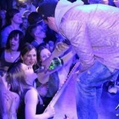 El Carlito Don Mochito