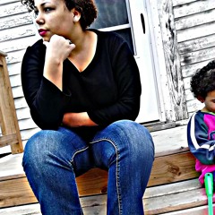 thaa_girl_lightskinn