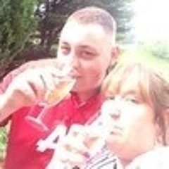 Lisa 'Kizzy' Roberts