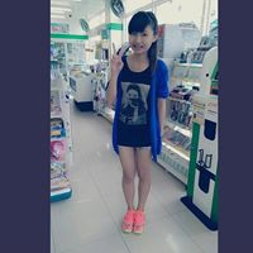 Lu Wan Chi’s avatar