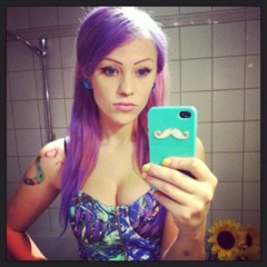 Monica Mo Vie Wonderwall