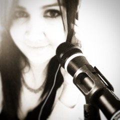 Aida Mendoza (locutora)