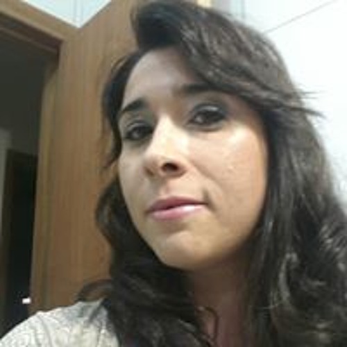 Carolina Magalhães Silva’s avatar
