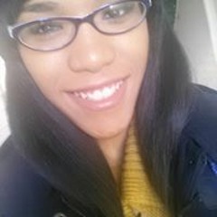 Simone Smith 40