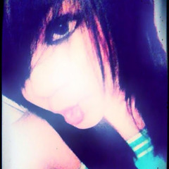 PrettySceneGirl28
