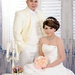 Stephanie Nadia Simon