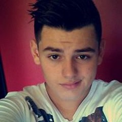 Victor De Almeida 4