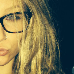 natalie_larson