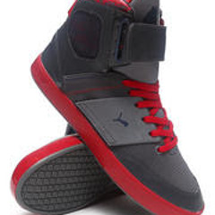 Andrea Pequeno Mazzone