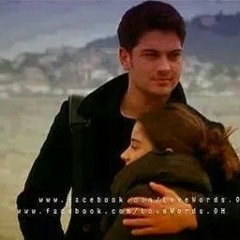 دماغه وهو حر فيها