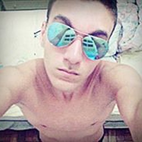 Lucas Tyler Oliveira’s avatar