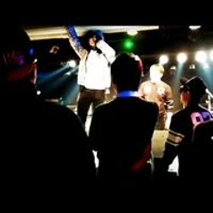 이 비를 맞으며 뿌우