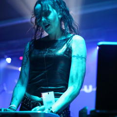 Lisa Hellen Xentrifuge