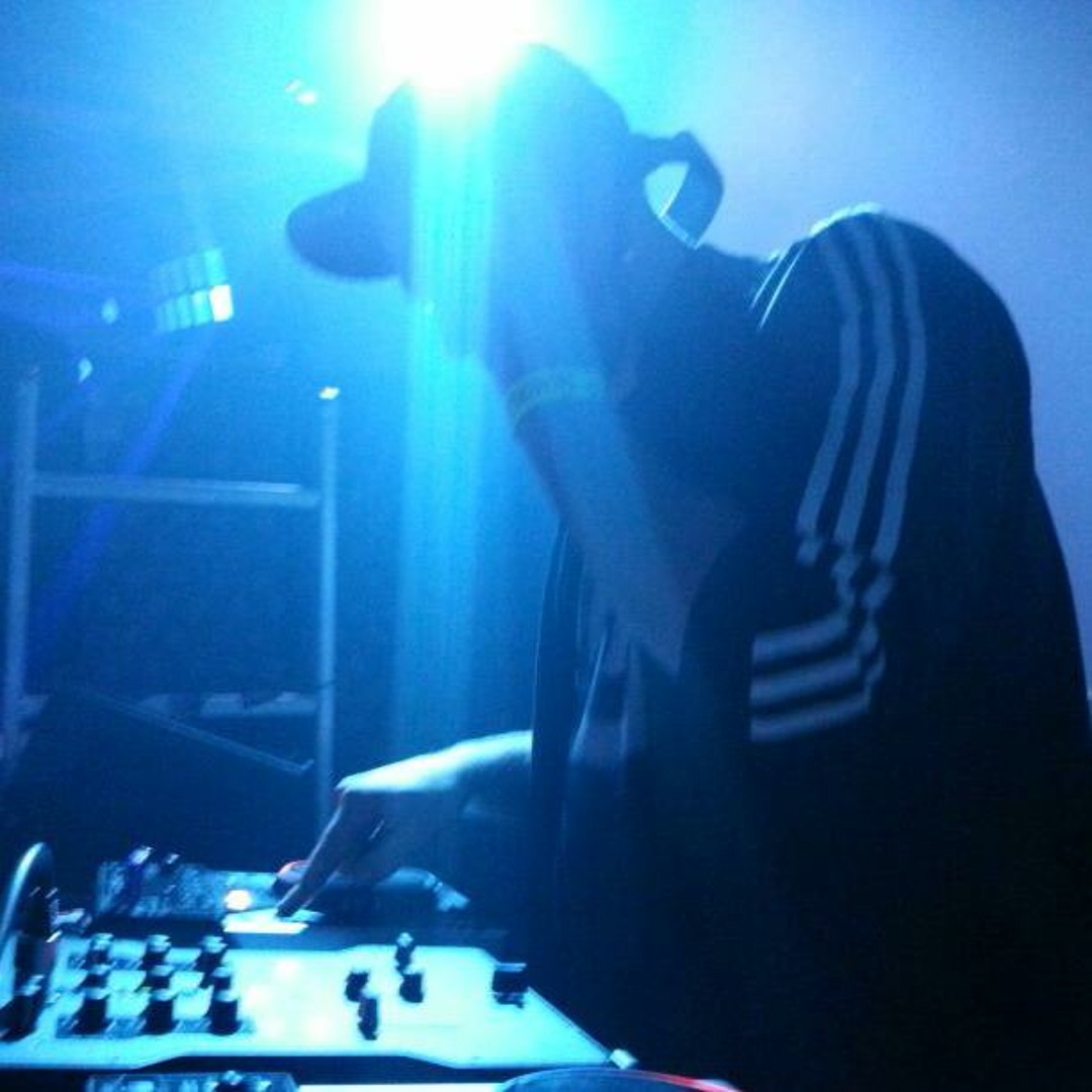 Stream Flooow music | Listen to songs, albums, playlists for free