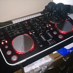 Esteban Nina(Dj Eich)