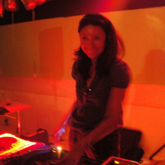 DJ Bonnie > Sonia