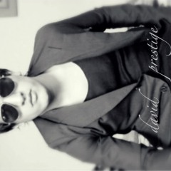 - DαVїd ™ vāИ junC | ☮