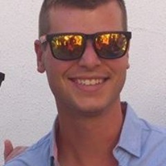 Antonio León 33