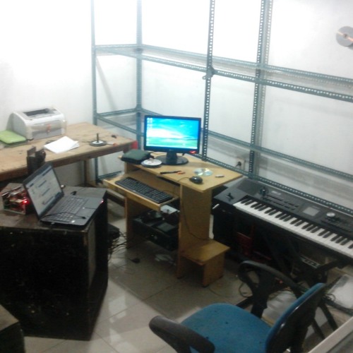 Roland BK5 Sampling Dangdut - Aku Tak Butuh Cinta - jual style dan sampling roland 085726477773