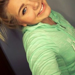 Nicole Anna Glowienke