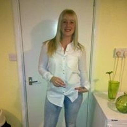 Stream Emma Main 4 Music Listen To Songs Albums Playlists For Free