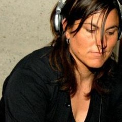 DJ Stefanie Phillips