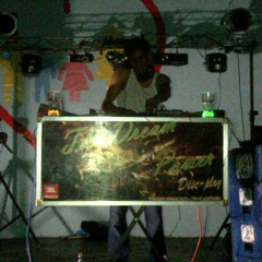 dj alexis el yolo..