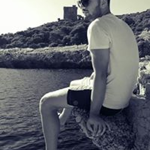 Stream Andrea Longo 11 music Listen to songs, albums, playlists for