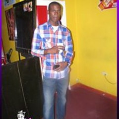 Stulla Jomz Howard Smith