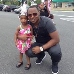 Santi Sackon Carzola