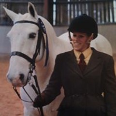 Sarah Lucia Lizardos