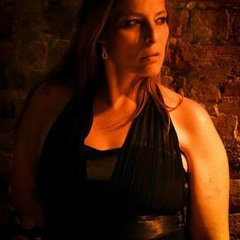 MANAGER MÔNICA GUARILHA