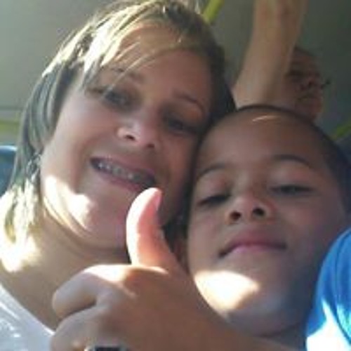 Claudia B Machado’s avatar