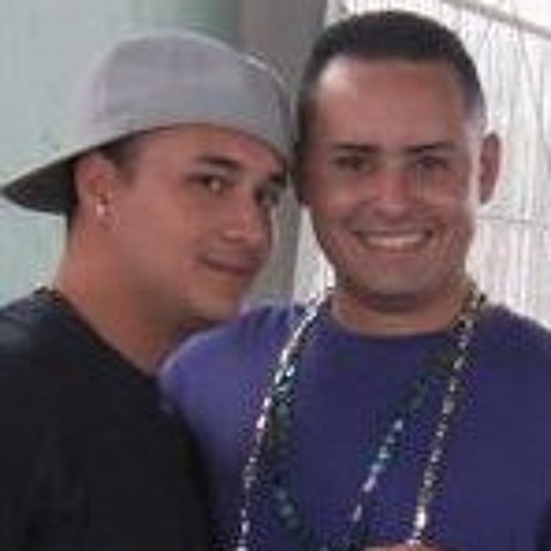 Stream Menendez Santiago music Listen to songs, albums