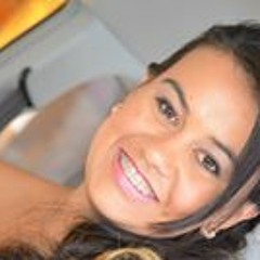 Ana Claudia Silva 35