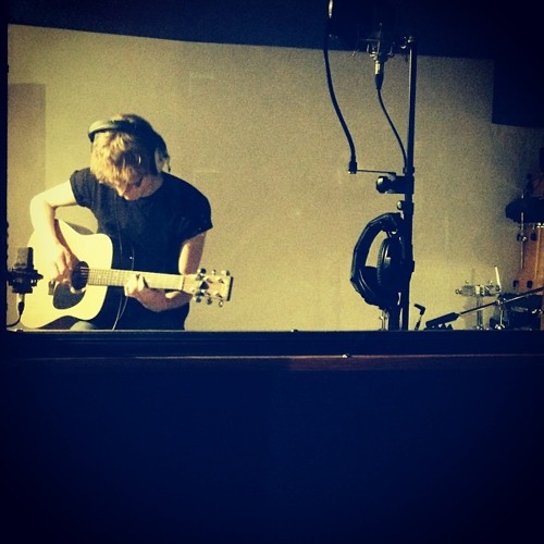 Stream Wouldn't It Be Nice - solo guitar by Thomas James Fripp | Listen ...