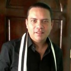 Alejandro Catalán 8