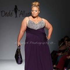 Dee DelaCruz PlusModel