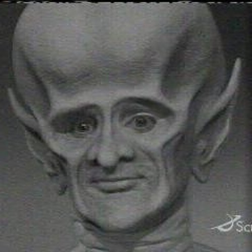 wulan tuya Standing on the grassland looking at Beijing